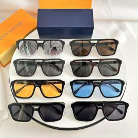 Picture of Louis Vuitton Sunglasses _SKUfw76720990fw